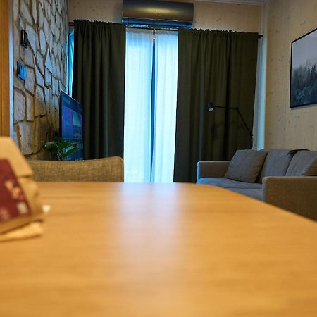 1-Bedroom Apartment Adam With Free Parking เดมานอฟสกา โดลินา ภายนอก รูปภาพ